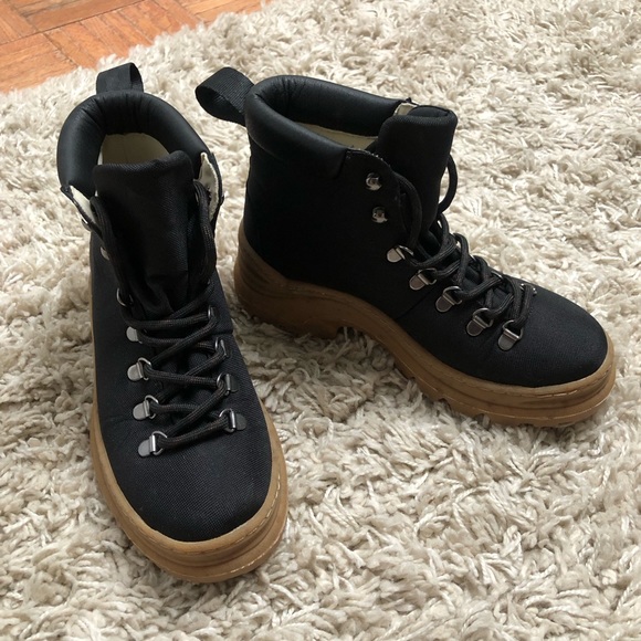 Thesus “The Weekend” Boot - Picture 2 of 6